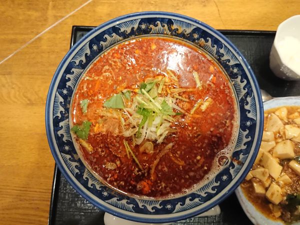 「担々麺￥990(税込)」@咸亨酒店の写真