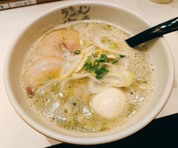 「ジェノバ」@ラーメン海鳴 JRゲートタワー店の写真