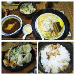 日替わり(瀬戸内レモン使用辛みそつけそば➕鶏ご飯)➕ライス