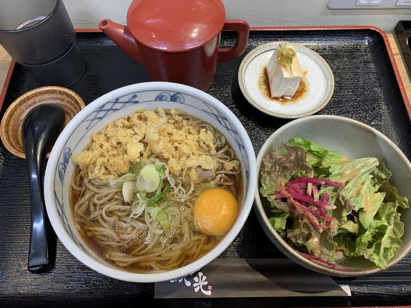 「月見そば 670円」@天麩羅 秋光 大塚店の写真