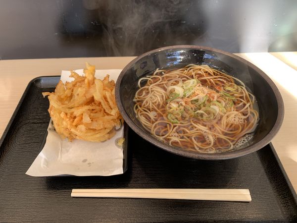 「かけそば（360円）＋かきあげ無料券」@ゆで太郎 馬橋店の写真