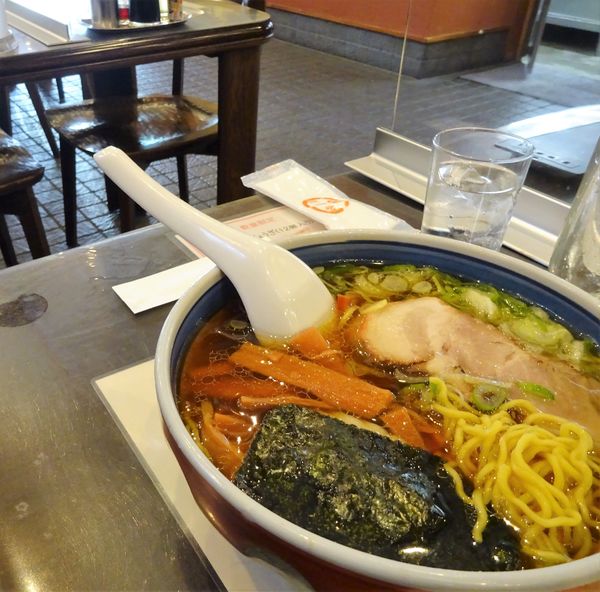 「支那そば（880円）」@蓬来軒 本店の写真