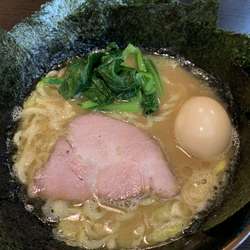 家系ラーメン味玉＋のり