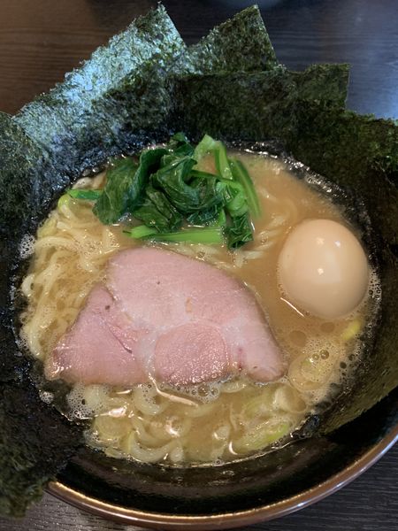 「家系ラーメン味玉＋のり」@麺処 むら井の写真
