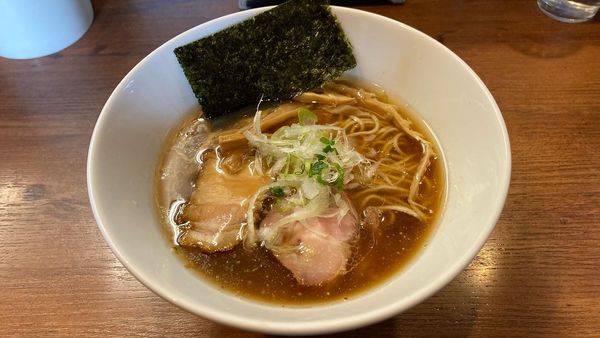 「醤油らーめん」@麺処 びぎ屋の写真