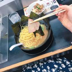 とんこつ醤油ラーメン