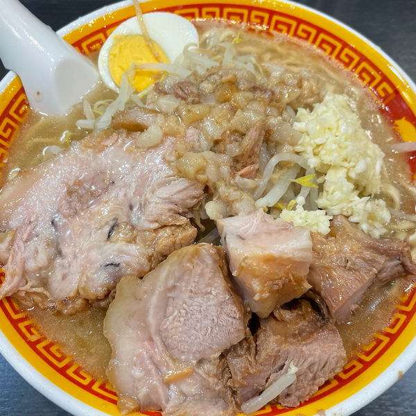 「ラーメン（豚2枚、半卵）」@えどもんどの写真