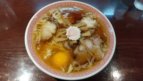 「月見中華そば850円」@中華そば えもとの写真