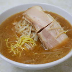 味噌ラーメン 麺硬め＋チャーシュー1枚