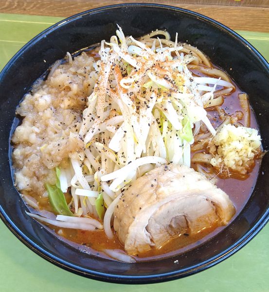 「冬の風物詩埼玉辛いラーメン」@ジャンクガレッジ カインズ羽生店の写真
