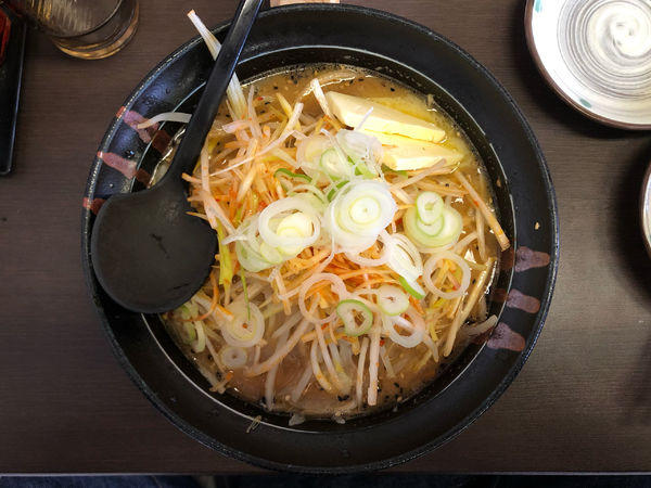 「ネギみそらーめん＋バター」@らーめん いやどうもの写真