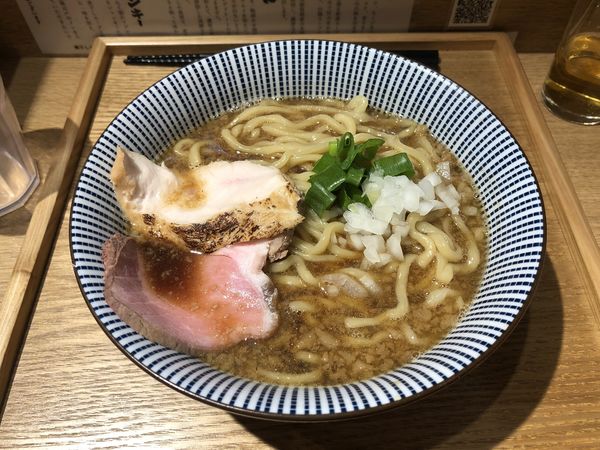 「煮干しらーめん 880円」@ふく流らーめん 轍 東京高田馬場本店の写真