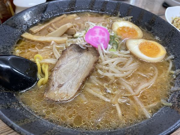 「味噌ラーメン」@ラーメンさんぱち 名護店の写真