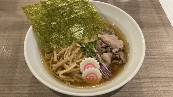 「丸鶏ラーメン（醤油）」@ZeCT byLmの写真