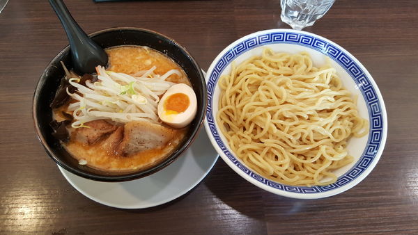 「味噌辛つけ麺中盛り」@豪ーめん 気仙沼店の写真