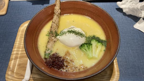 「鶏白湯そば」@麺巧 潮の写真