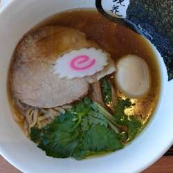 醤油味玉ラーメン