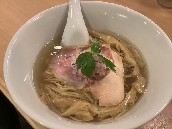「塩らぁ麺　800円」@麺匠 一粒万倍 河原町店の写真