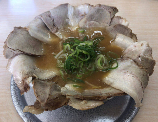 「広東風らーめん+チャーシュー多め（800円）」@まるやすラーメンの写真