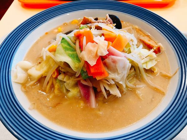 「野菜たっぷり長崎ちゃんぽん(820円)」@長崎ちゃんぽん リンガーハット 栃木小山店の写真