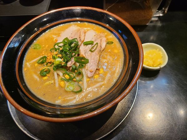 「ラーメン+生ニンニク」@豚骨味噌ラーメン じゃぐら 野方本店の写真
