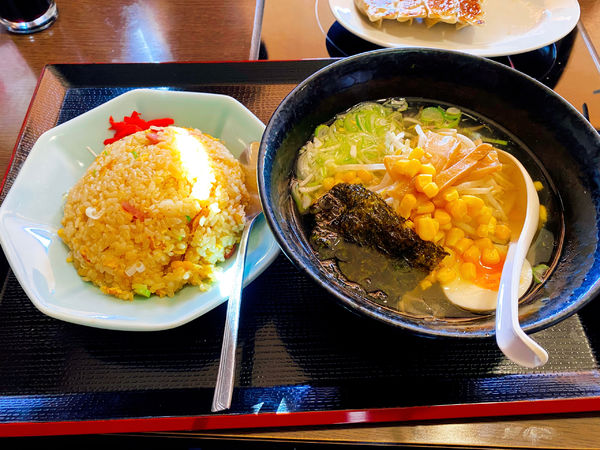 「塩ラーメン　炒飯セット」@中国料理 四海聚の写真