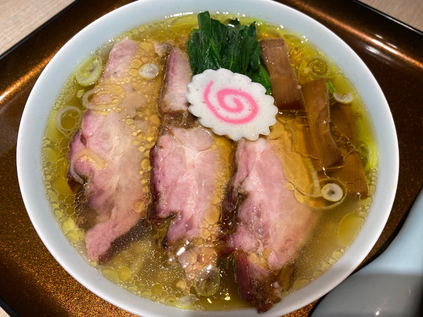 「白河リスペクトラーメン 大釜焼き焼豚2枚」@まるえ中華そばの写真