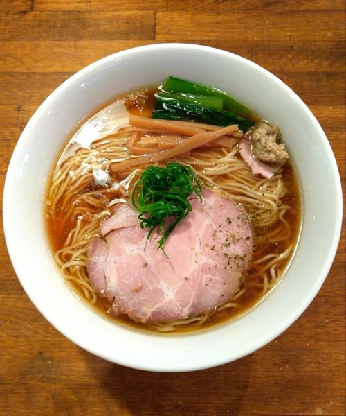 「地鶏醤油ラーメン大盛（￥850+100）」@空の青とひまわり畑の写真