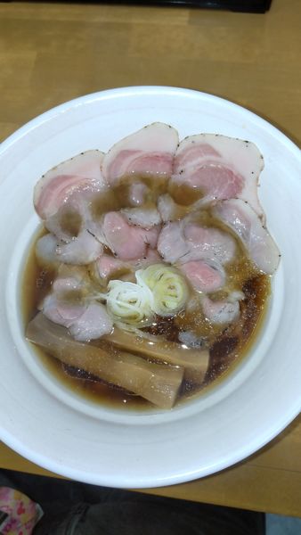 「ラーメン　チャーシュー増し　￥９５０円」@じんめんの写真