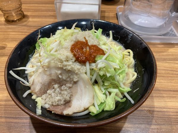 「背脂辛味噌壱郎　大盛り」@横浜家系ラーメン 壱角家 市川南口店の写真