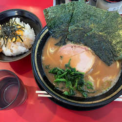 ラーメン、半卵丼