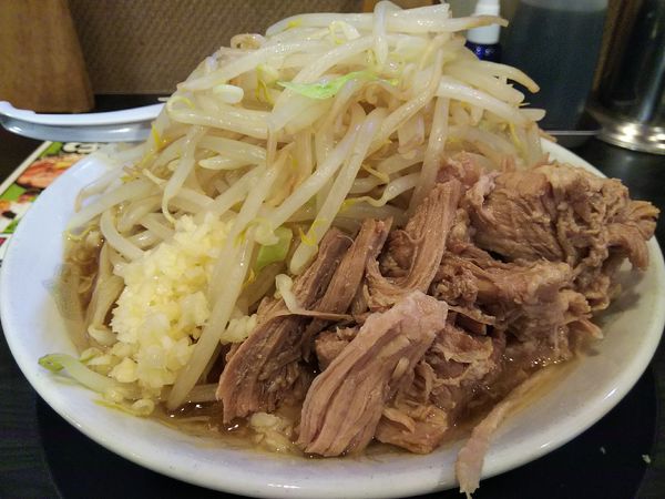 「ラーメン　（並）　※野菜まし　※クーポンで５００円」@麺とび六方の写真