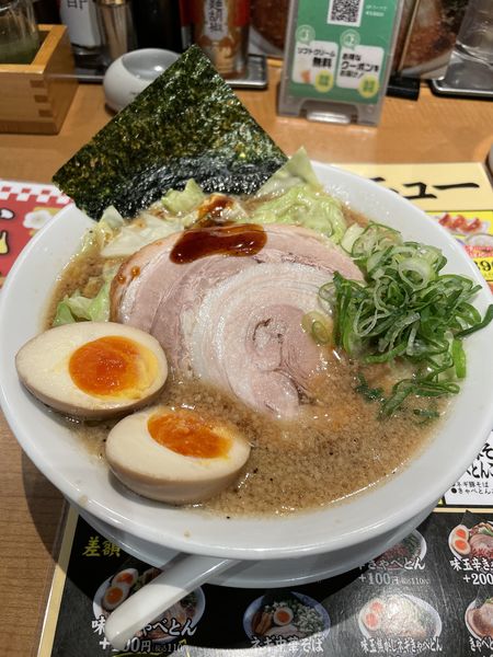 「味玉きゃべとん」@熟成醤油ラーメン きゃべとん 沼津学園通店の写真