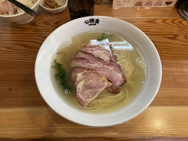 「塩らぁめん」@公園前の写真