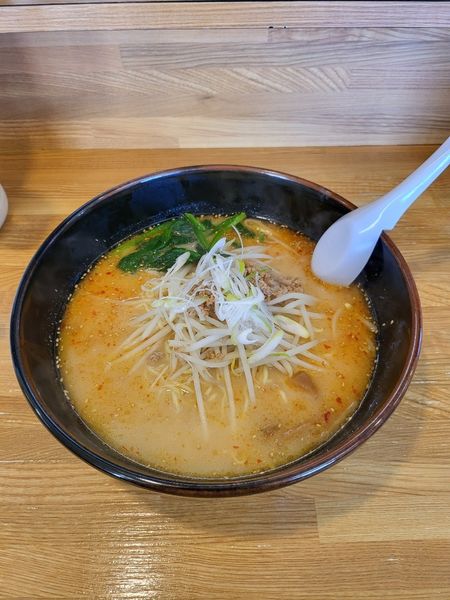 「雷ラーメン 小辛」@ラーメンハウス 富良野の写真