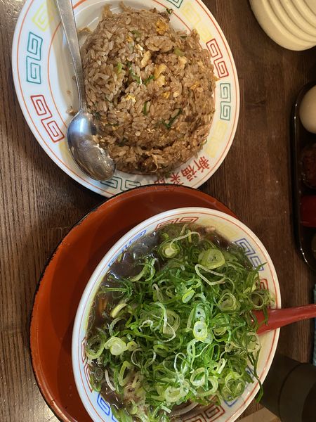 「焼飯並+らーめん並+ねぎ 1100+100」@新福菜館 麻布十番店の写真