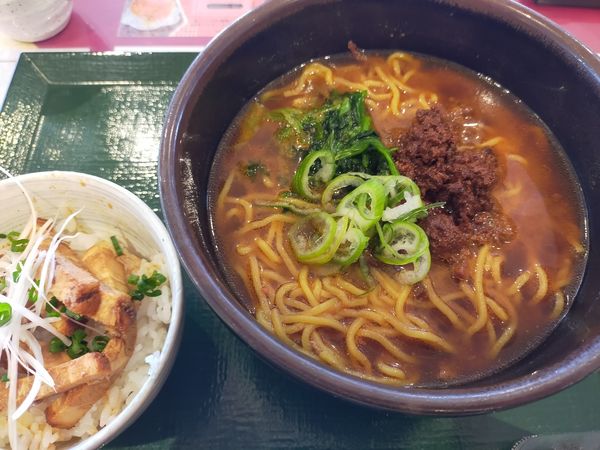 「担々麺とミニチャーシュー丼」@東我孫子カントリークラブの写真