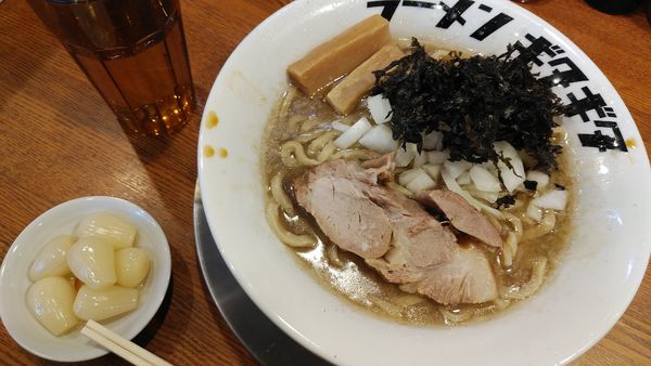 「ニボシラーメン」@ラーメン ギタギタの写真