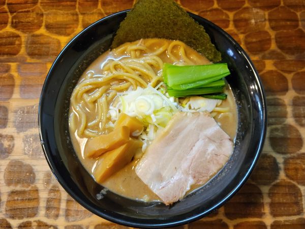 「魚介とんこつ醤油 860円」@つけめん・らーめん活龍 下館店の写真