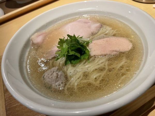 「貝出汁塩ラーメン」@ラーメン普通の写真