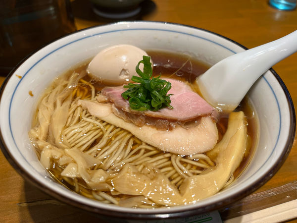 「味玉醤油らぁ麺　900円」@らぁ麺 凱哉の写真