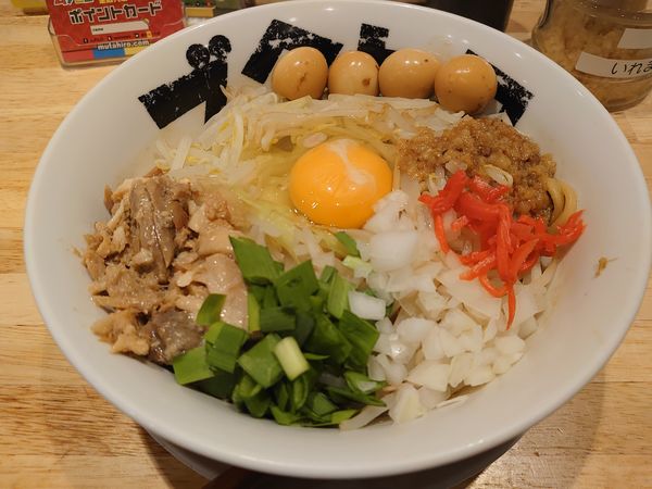 「ブタまぜ うずら」@ラーメンブタヒロの写真