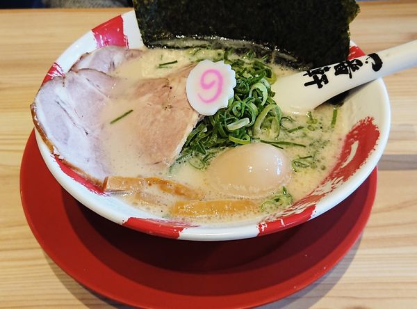 「豚骨ラーメン」@一番軒 芥見店の写真