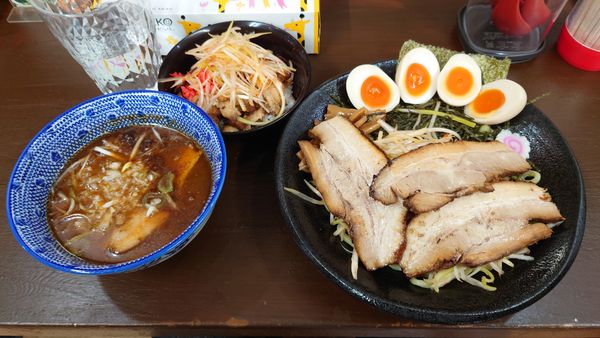 「ネギつけそば（小） 850円+賄いチャーシュー丼 280円」@麺屋こうきの写真