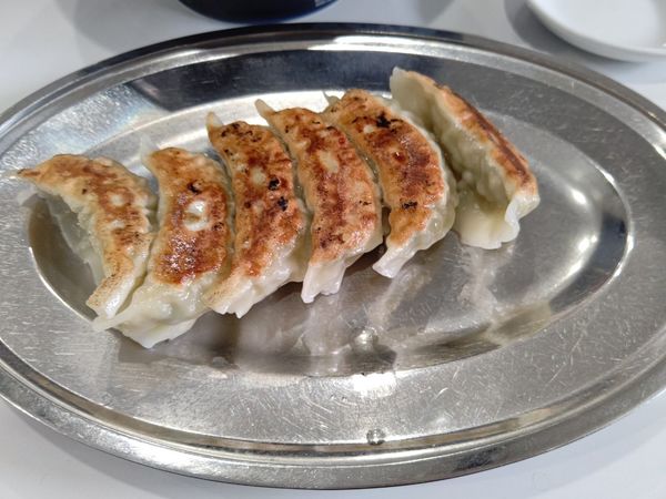 「餃子360円」@手延ラーメン 北山の写真