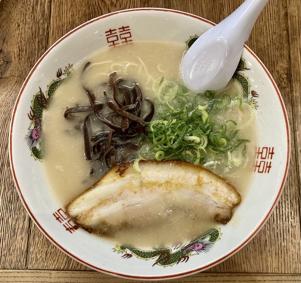 「十割ラーメン 750円」@ぎょらん亭 西早稲田店の写真