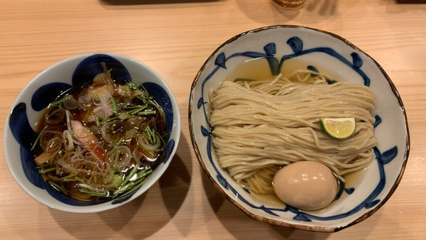 「つけ麺大盛り900 味玉100」@自家製麺 ロビンソンの写真
