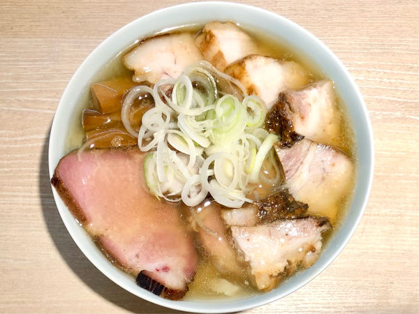 「★MIX手打ちチャーシュー麺🍜¥1,300」@まるえ中華そばの写真