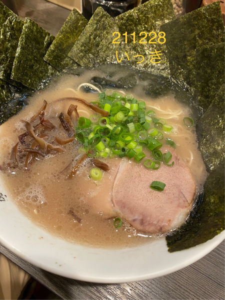 「ラーメン＋海苔　替え玉　650+100　（替え玉サービス券）」@博多長浜らーめん いっきの写真