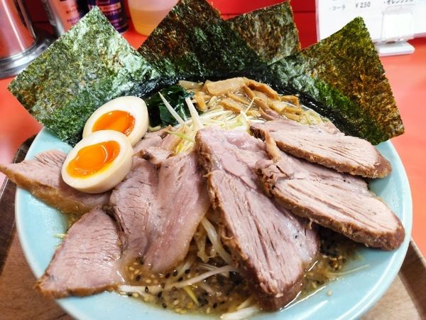 「ネギ味噌チャーシュー（1050円）＋半ライス（100円）」@ラーメンショップ 鷲宮店の写真